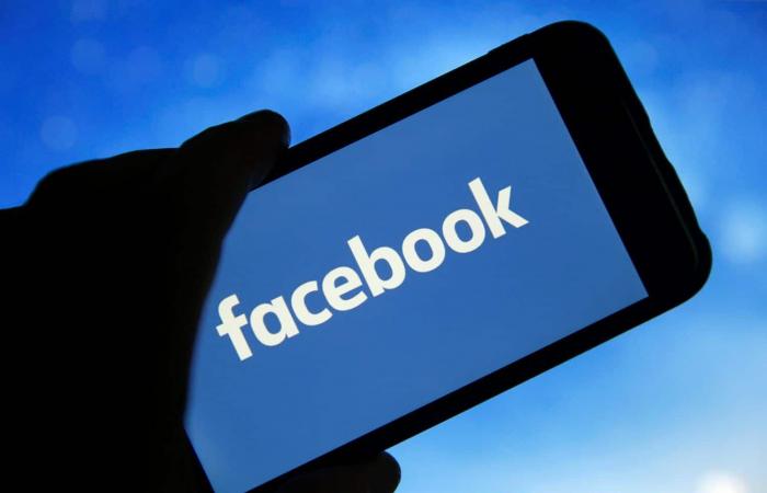 زوكربيرج يتعهد بمراجعة سياسات فيسبوك