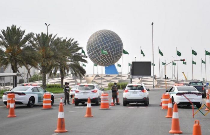 شرطة منطقة مكة تطبق منع التجول منذ الـ 3 عصراً بشوارع جدة