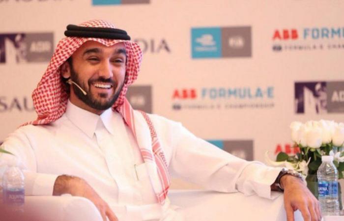 "الفيصل" يعقد اجتماعًا مع رؤساء أندية دوري كأس الأمير محمد بن سلمان