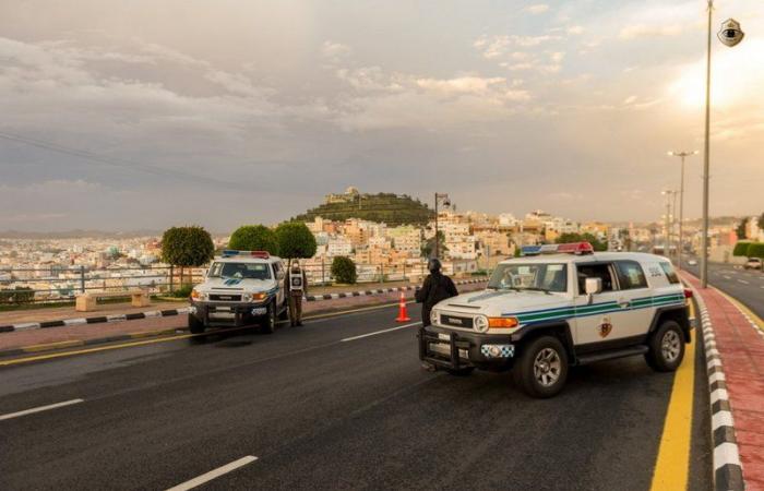 بالصور من عسير.. "سبق" ترصد الحضور الأمني لآخر ساعات منع التجول للتصدي لـ"كورونا"