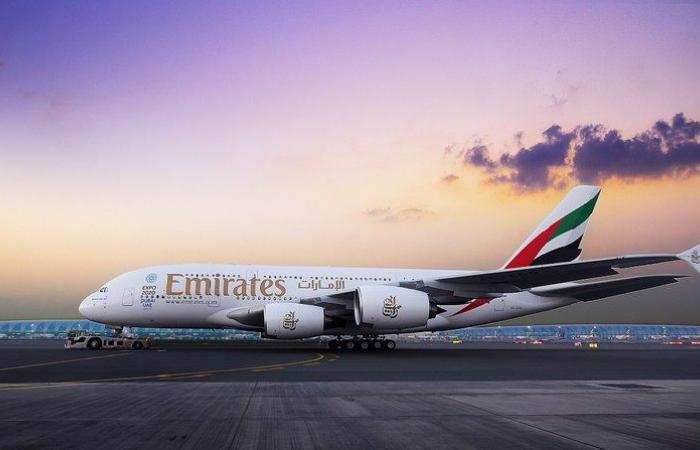 "كورونا" يعلق رحلات "طيران الإمارات" القادمة من باكستان مؤقتاً