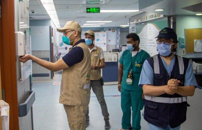 مدير "صحة مكة المكرمة" يفاجئ أقسام الطوارئ بالمستشفيات ومراكز "تطمن" بجولة تفقدية