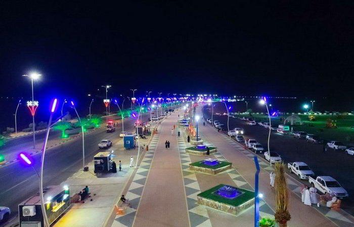 بالصور .. إقبال كبير على "ممشى" طريق الملك عبدالعزيز بدومة الجندل