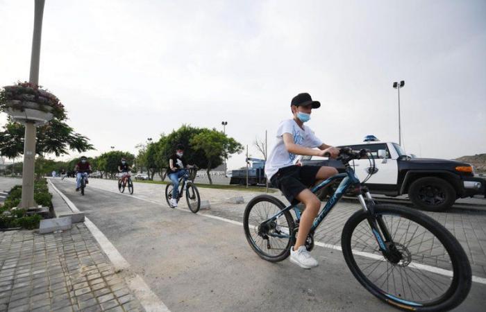 رياضة الدراجات الهوائية في "صيف عسير" تجمع بين المتعة والثقافة السياحية