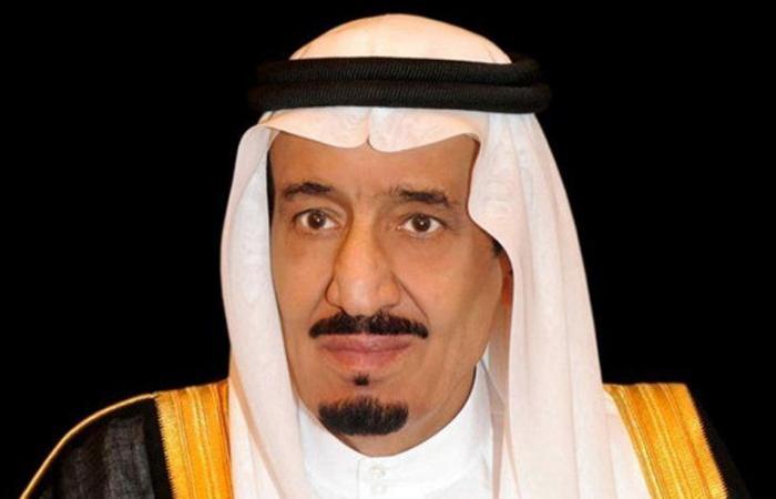 هاتفياً .. خادم الحرمين يعزي حاكم الشارقة في وفاة الشيخ أحمد القاسمي