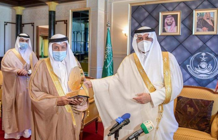 عندما شعر أمير تبوك بألم في أسنانه.. التقى طبيبين سعوديين فماذا حدث؟ هنا التفاصيل
