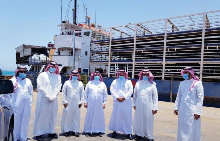 "الغامدي" يتفقّد محاجر ومختبرات وزارة البيئة بميناء جدة للوقوف على جاهزيتها لموسم الحج