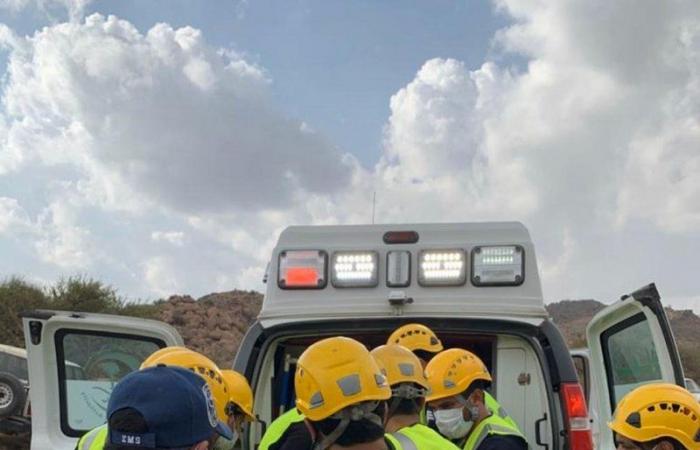 "مدني ميسان" ينقذ مواطنًا خمسينيًّا بعد سقوطه من منحدر جبلي وعر بالسحن بني سعد