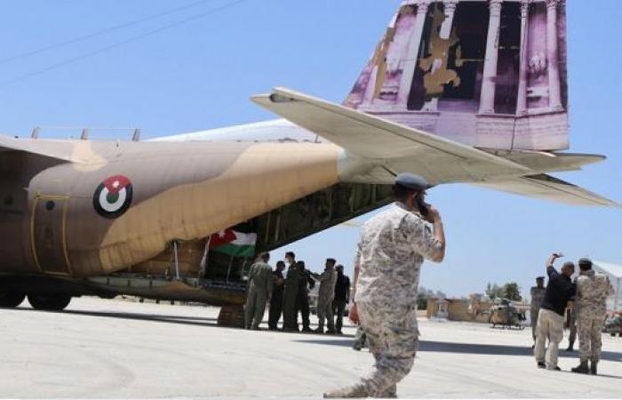 القوات المسلحة تجلي 80 أردنياً من لبنان إلى الأردن