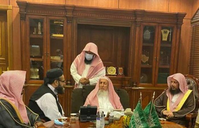 مفتي عام المملكة يستقبل رئيس مجلس علماء باكستان