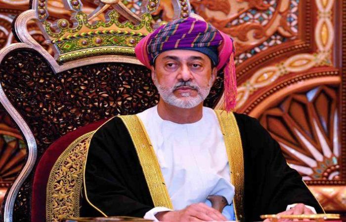سلطان عمان يصدر مرسوماً بإعادة تشكيل مجلس الوزراء
