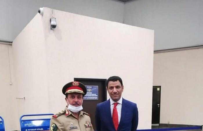 "التحالف" يؤمِّن تكاليف طائرة لنقل 61 ضابطًا يمنيًّا بعد تخرُّجهم من الكليات الروسية