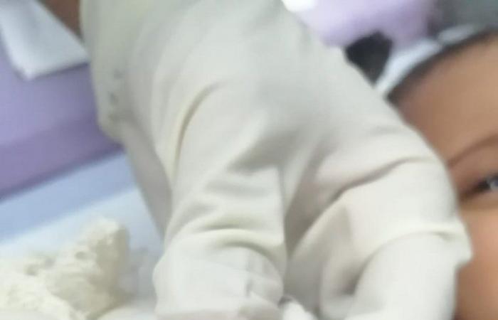 "صحة الباحة" تحقِّق في رفض طبيب استقبال الطفلة "دينا" بعد بتر جزء من أصبعها