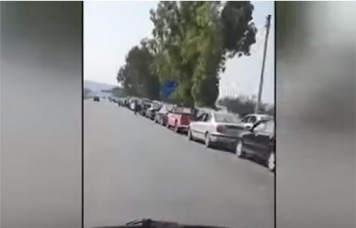 طوابير طويلة للحصول على البنزين في مدينة طرطوس السورية .. بالفيديو