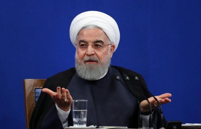 إيران تعيد فرض إجراءات عزل كورونا.. و"روحاني": مجبرون لا مخيّرون