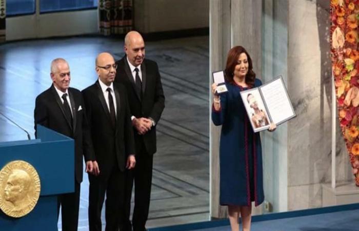 السادات وأوباما وآبي أحمد.. تعرّف على أبرز الفائزين بـ"نوبل للسلام"