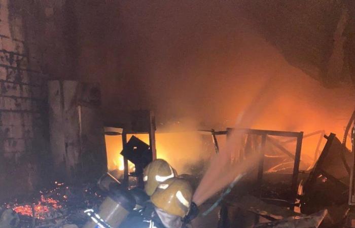"مدني الخُبر" يُخمد حريقًا اندلع في مستودع لتخزين وتجهيز الفعاليات
