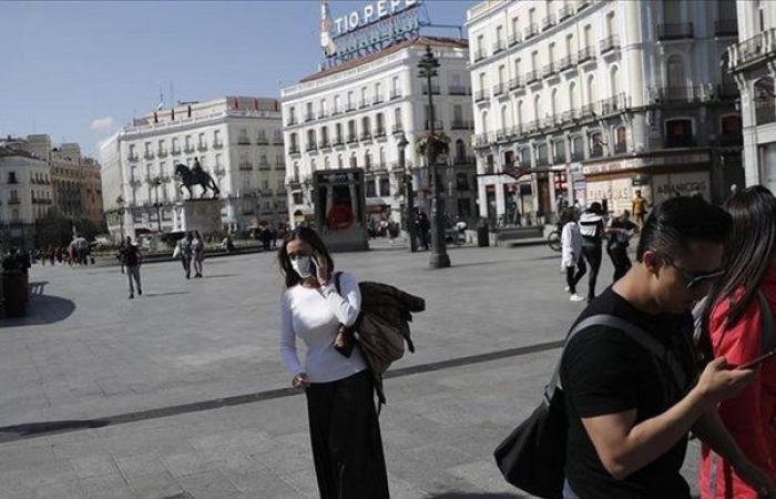 بينها حظر التجول.. إسبانيا تدرس تشديد الإجراءات للتصدي للموجة الثانية لـ"كورونا"