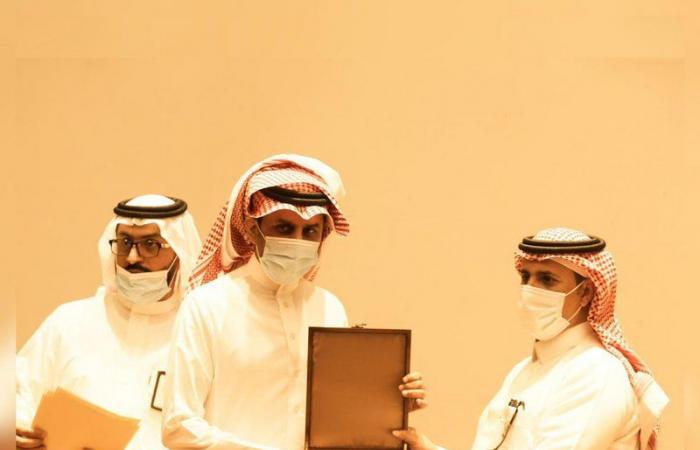 "الحربي" يكرم مفتشي ومفتشات "عمل الرياض" لجهودهم في الحملات التفتيشية