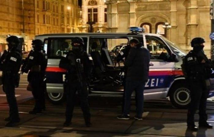 هجوم فيينا.. ارتفاع حصيلة الضحايا إلى قتيلين بعد وفاة امرأة متأثرة بجروحها