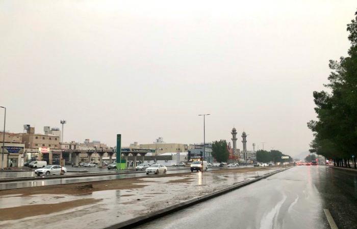 أمطار مكة.. شملت معظم الأحياء و"سبق" توثق و"المدني" يطالب بالحذر