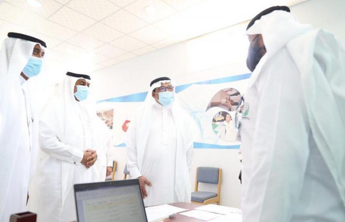 "آل الشيخ" يقف على العملية التعليمية "عن بُعد" بمدرسة ثانوية في مكة