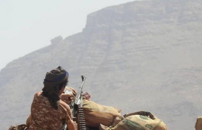 مقتل 23 عنصراً حوثياً في كمين للجيش اليمني غرب مأرب