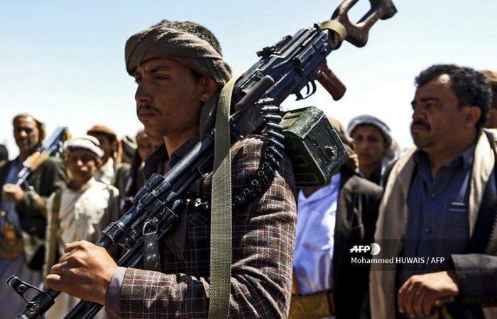 صراع قيادات الحوثي يتصاعد على خلفية نهب المساعدات الدولية