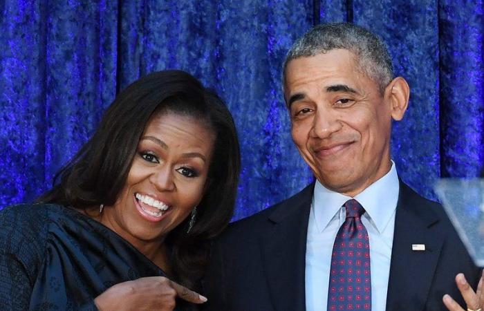 "أوباما" يرفض العمل في إدارة "بايدن" خشية أن تتركه زوجته
