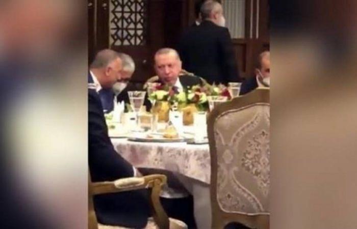 بالفيديو: خمور على مائدة "أردوغان".. غضب واسع ووسم يتصدر "الترند"