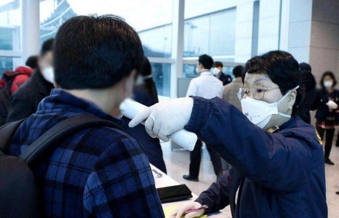 اليابان تكتشف سلالة جديدة من فيروس كورونا عند وافدين من البرازيل