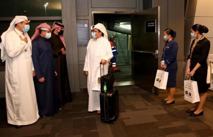 بالصور.. أول طائرة سعودية تهبط في الدوحة منذ 2017