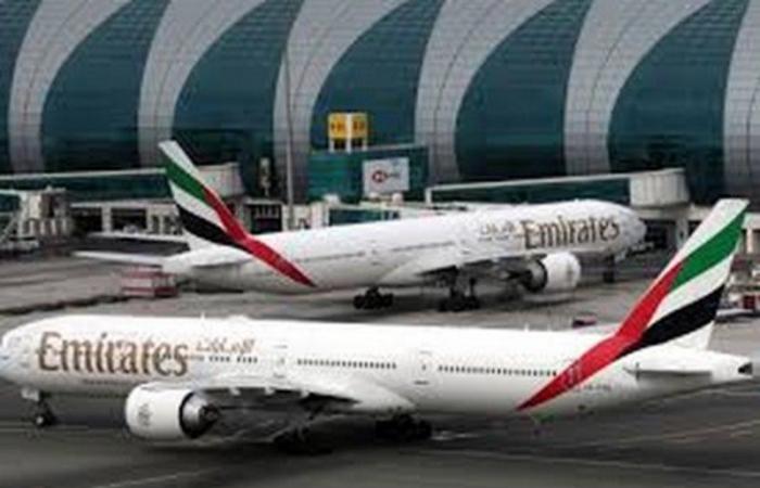 "طيران الإمارات" تعلق جميع الرحلات إلى جنوب أفريقيا والقادمة منها