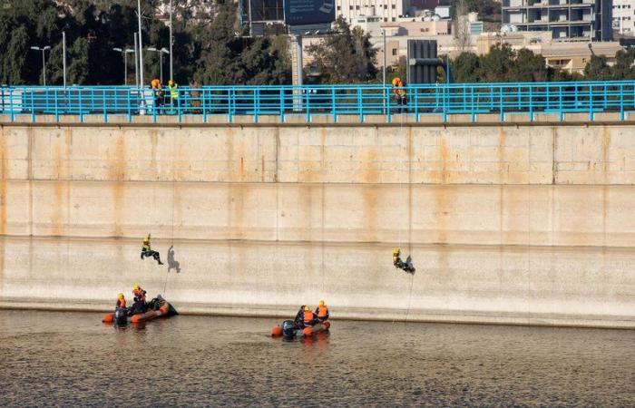 "تركي بن طلال" يرعى التطبيق الميداني لـ"مدني عسير" ويكرم مواطنًا أنقذ طفلًا من الغرق