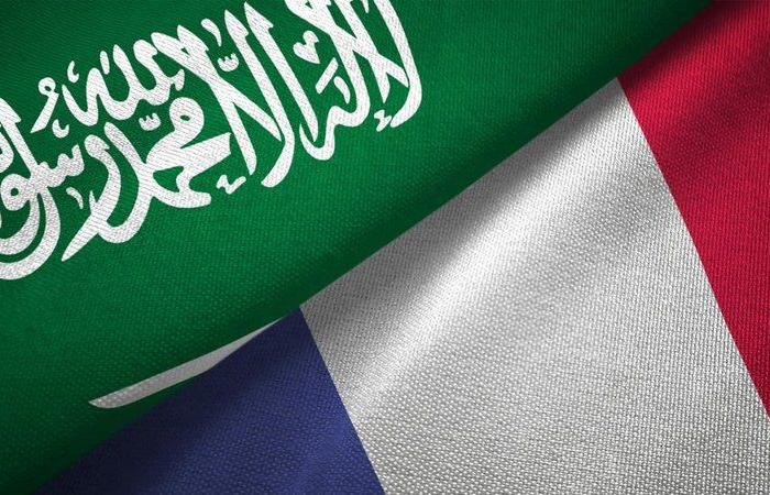 فرنسا تعلن تضامنها الكامل مع السعودية بعد استهداف مناطق مأهولة