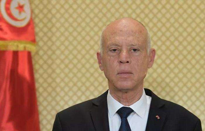 الرئاسة التونسية تؤكد تسلمها "طرد مشبوه".. وأنباء عن محاولة لتسميم الرئيس