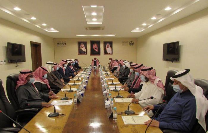 "محافظ الزلفي" يترأس اجتماع المجلس المحلي الثالث ويلتقي مدير جوازات الرياض