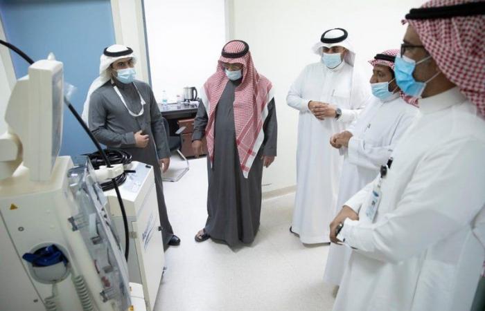 "أصدقاء المرضى" تدعم "الملك سعود" بثمانية أجهزة غسيل كلوي