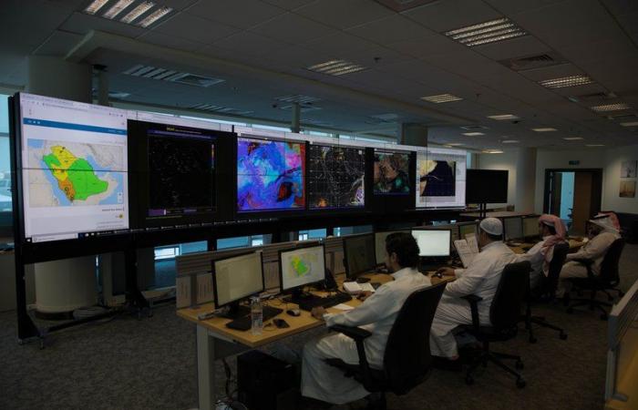 رئيس "الأرصاد": ٧٥ محطة أوتوماتيكية تضاف إلى خدمات الرصد
