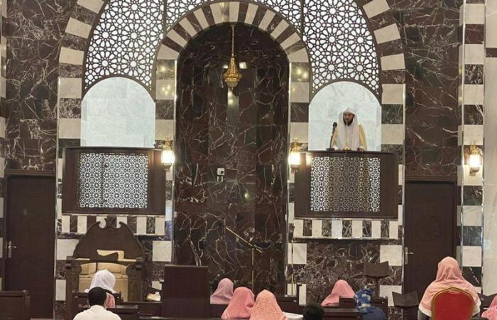 "الصحة" و"الشؤون الإسلامية" تقدمان لقاح كورونا للمصلين بجامع "الجفالي"