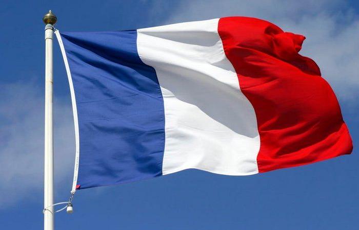 فرنسا تعلن اكتشاف سلالة جديدة من فيروس كورونا