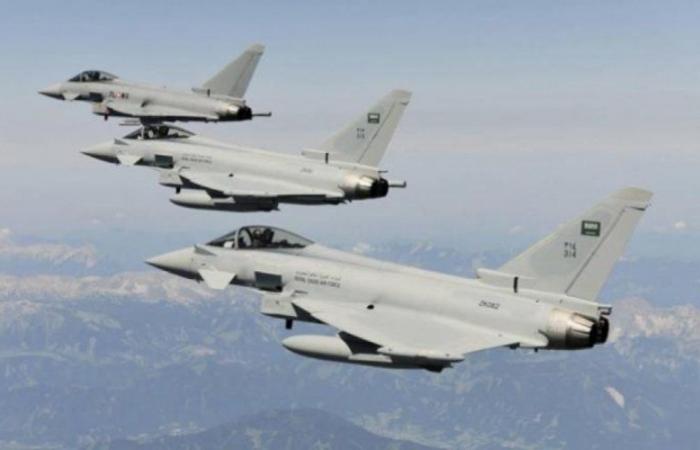 طيران التحالف يقصف ثكنات عسكرية حوثية ومنصات صواريخ بصنعاء