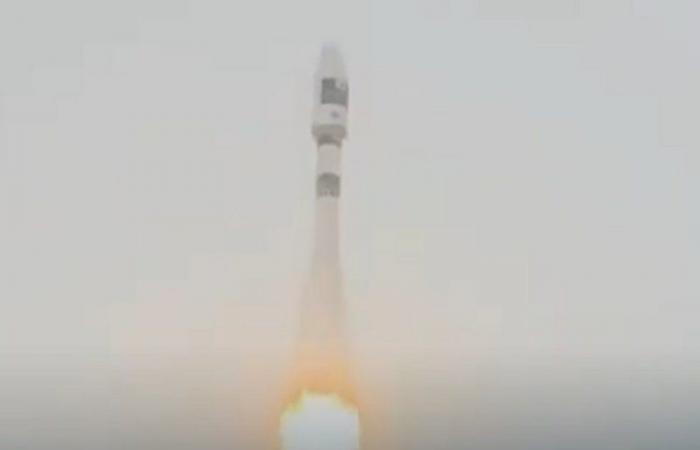 الصاروخ الروسي يصل مداره حاملاً القمرين السعوديين شاهين سات 17 وCubeSat