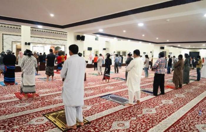 شاهد .."الإسلامية" ترصد أداء صلاة التراويح في أولى ليالي رمضان بمساجد المملكة