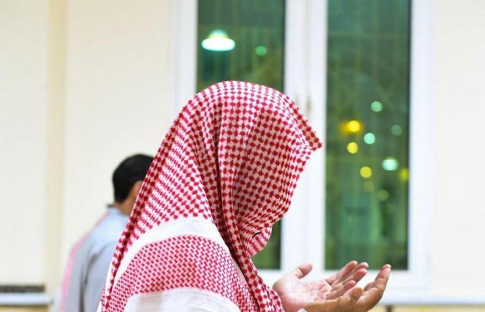 شاهد .."الإسلامية" ترصد أداء صلاة التراويح في أولى ليالي رمضان بمساجد المملكة