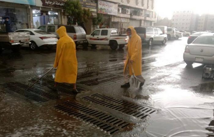شاهد .. أمطار شديدة على شمال الطائف.. والأمانة: جهزنا 52 فرقة للأمطار