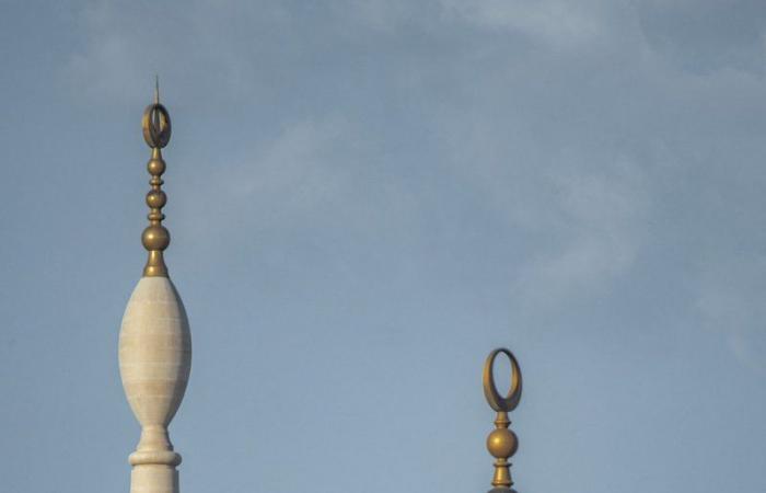 مآذن المسجد النبوي..جمال معماري وهوية إسلامية مميزة