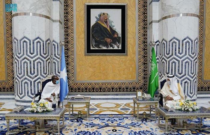 رئيس وزراء الصومال يصل إلى جدة لأداء مناسك العمرة