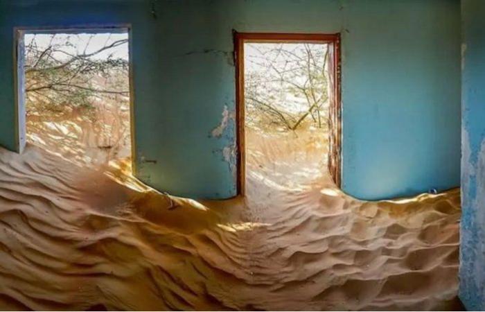 بالصور: قرية مدفونة في الصحراء.. هجرها سكانها في ظروف غامضة وتسكنها روح "أم الدويس"