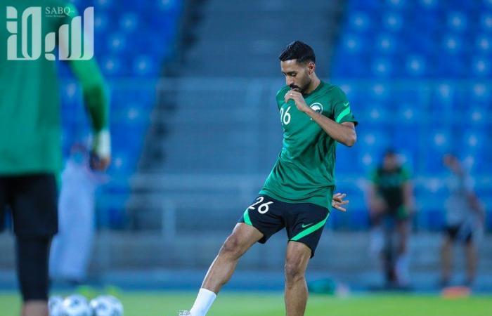 بحضور "المسحل ".. الأخضر يدشن معسكر الرياض استعداداً لمباريات التصفيات المشتركة